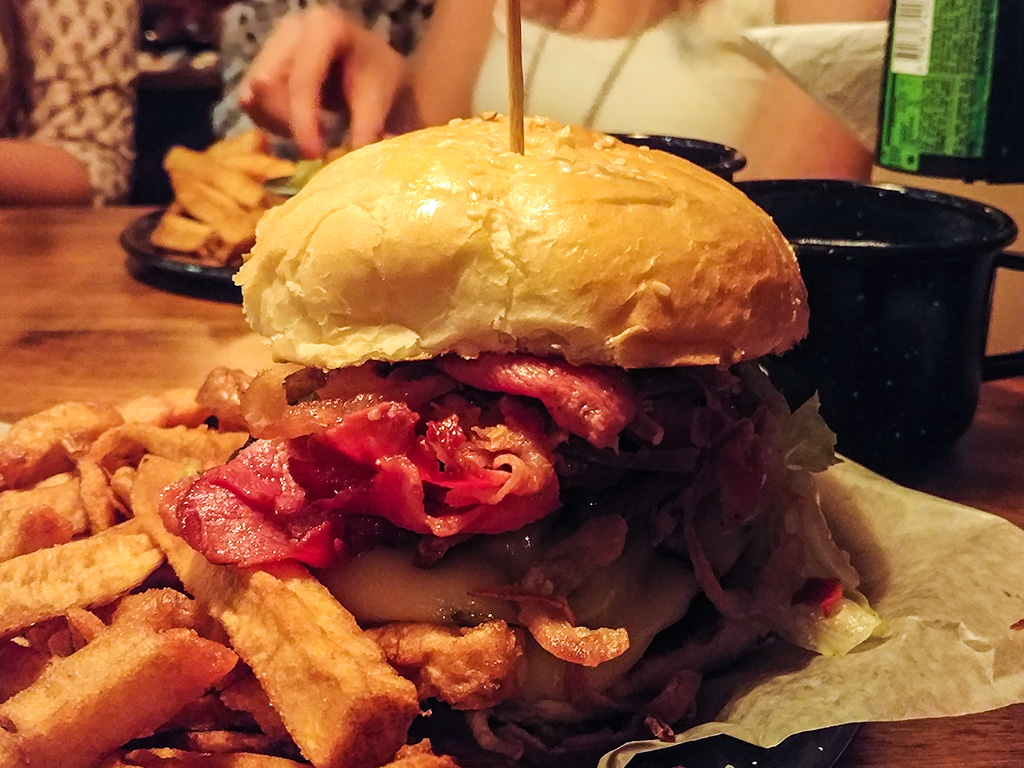 Tierra de Nadie: hamburguesas de otro nivel