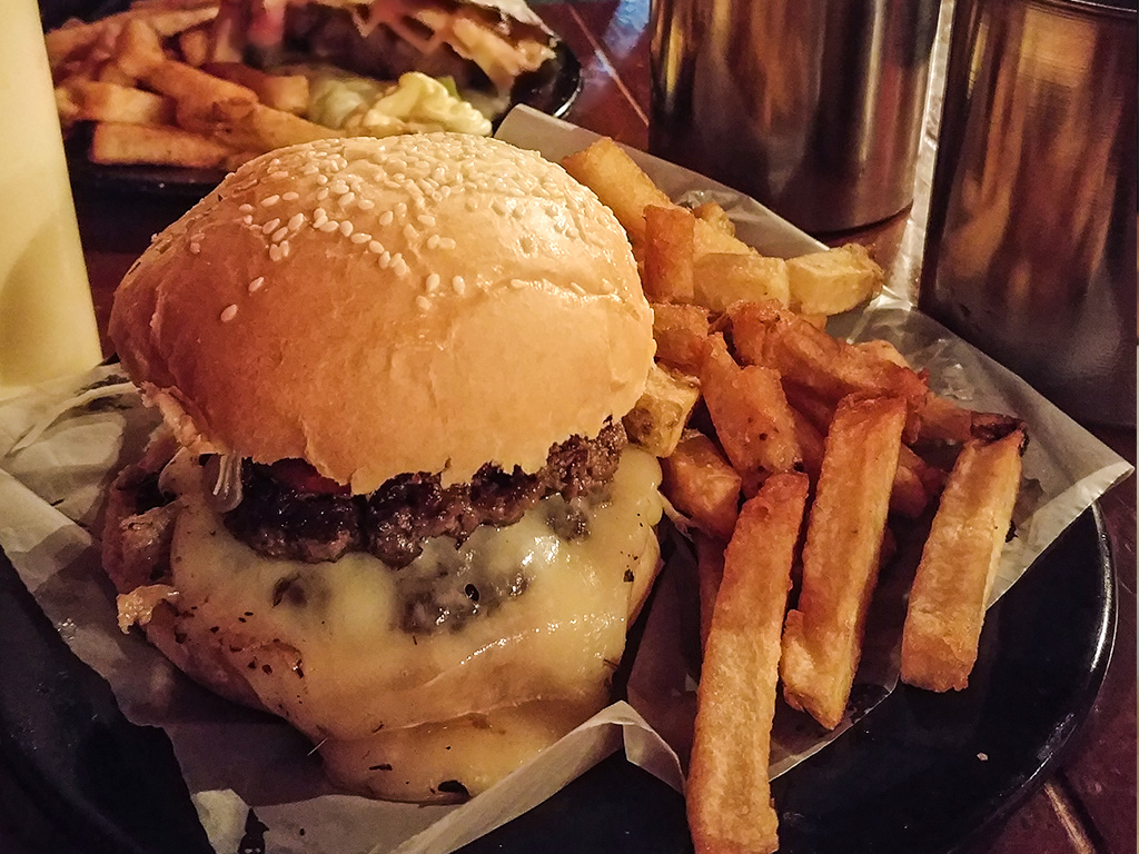 Tierra de Nadie: hamburguesas de otro nivel